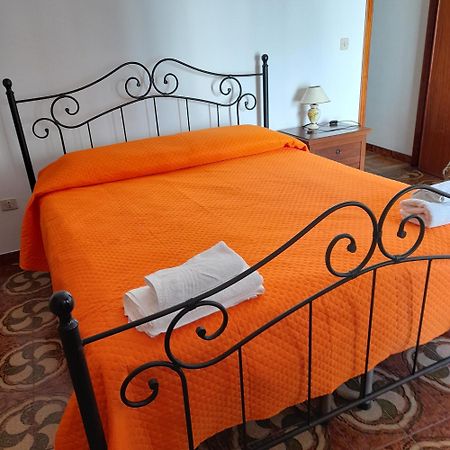 Hotel California Милаццо Номер фото