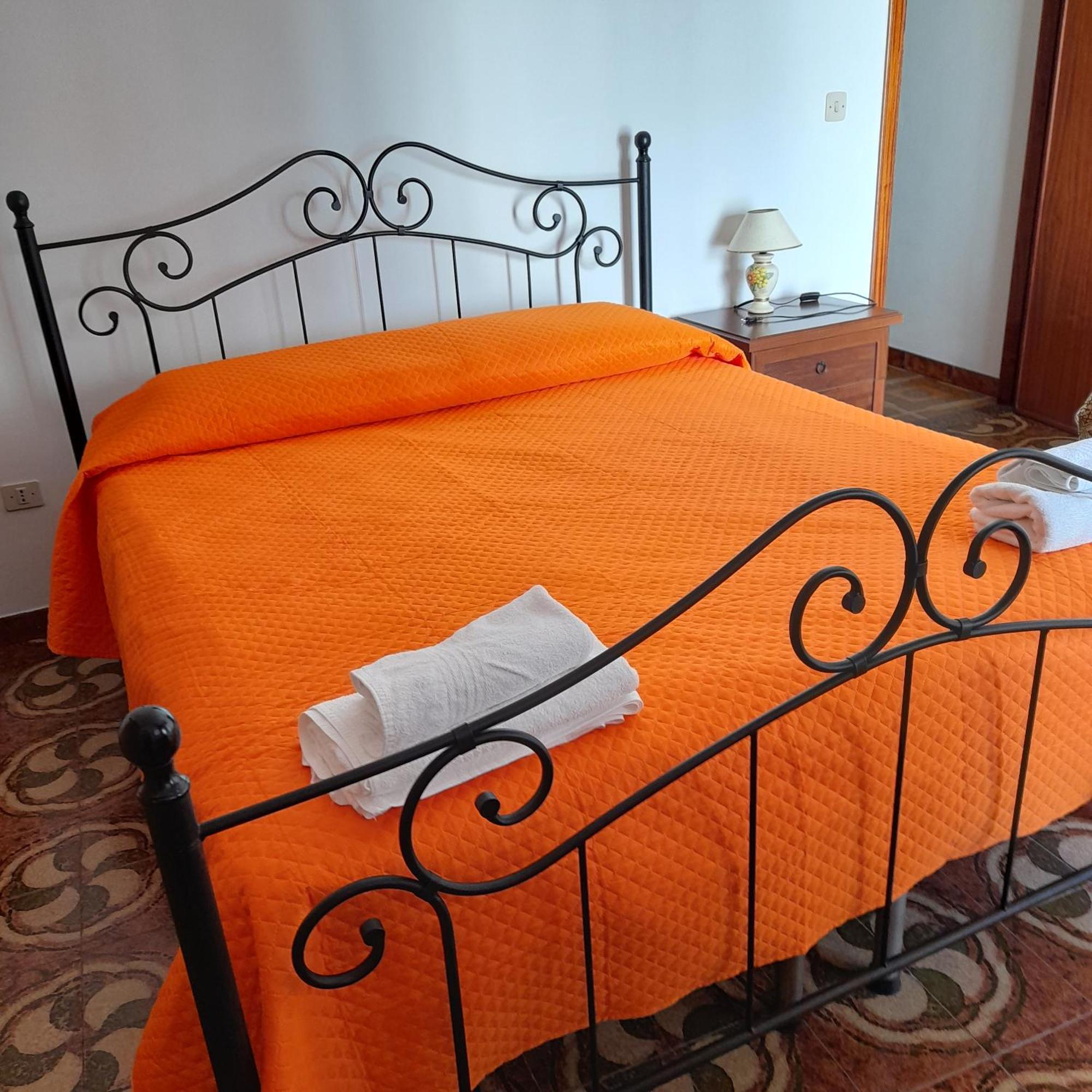 Hotel California Милаццо Номер фото